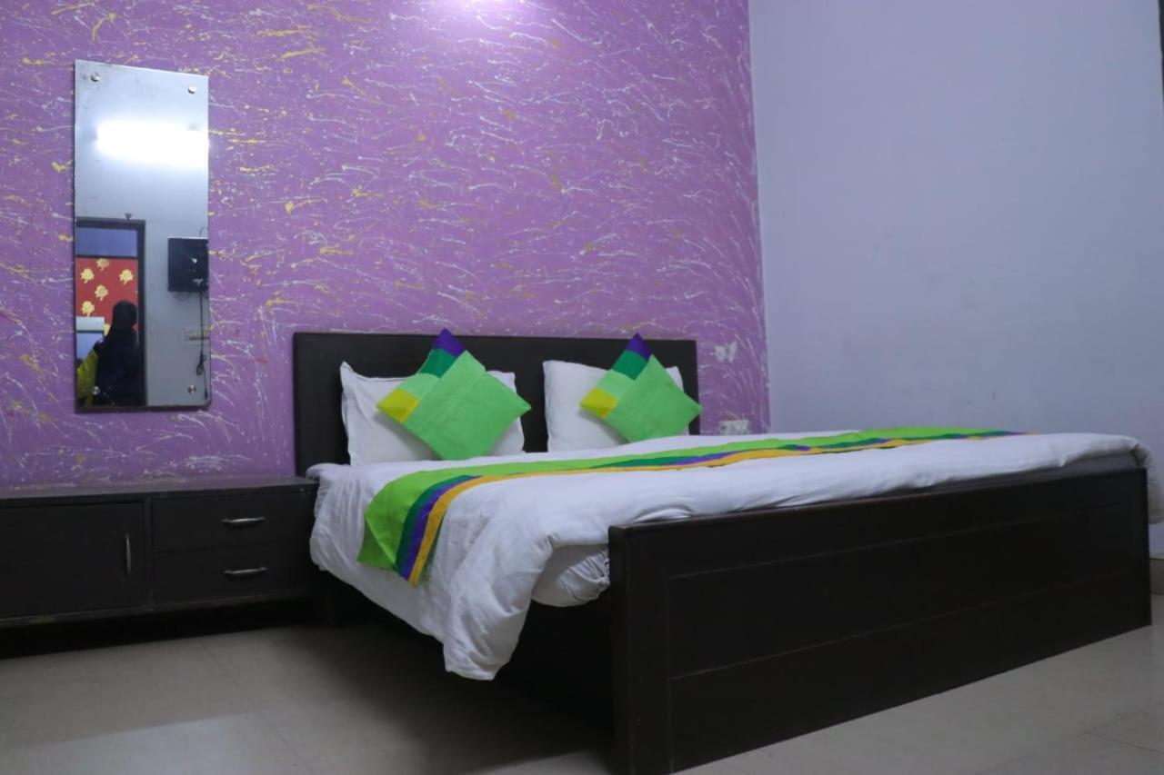Hotel Divine Agra  Ngoại thất bức ảnh