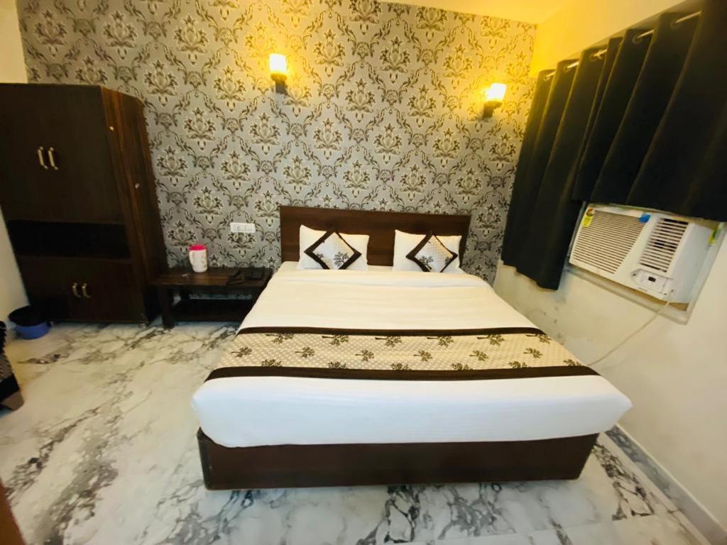 Hotel Divine Agra  Ngoại thất bức ảnh